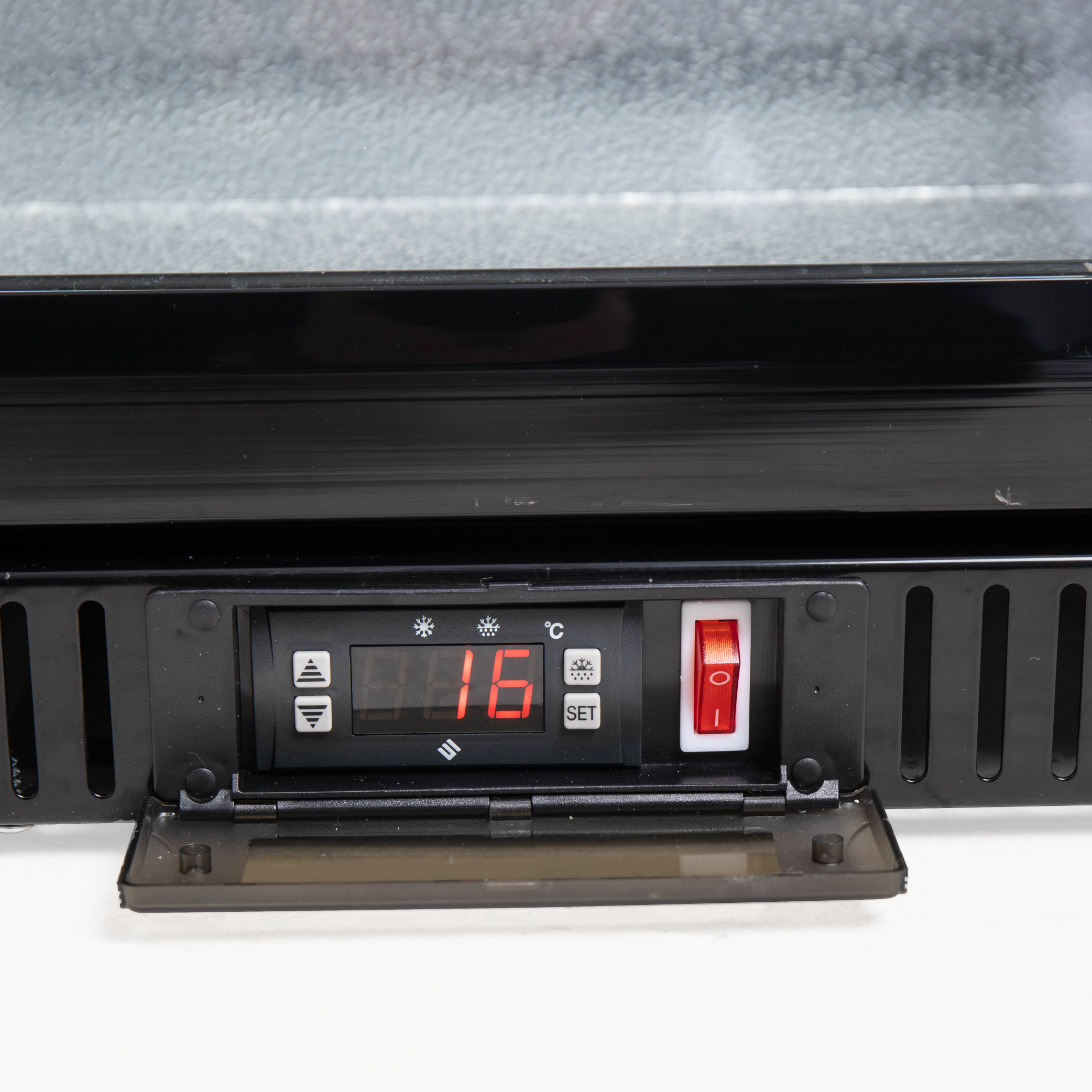 POLARCAB 3 DOOR HINGED UNDERBAR FRIDGE - BLACK - Image 9